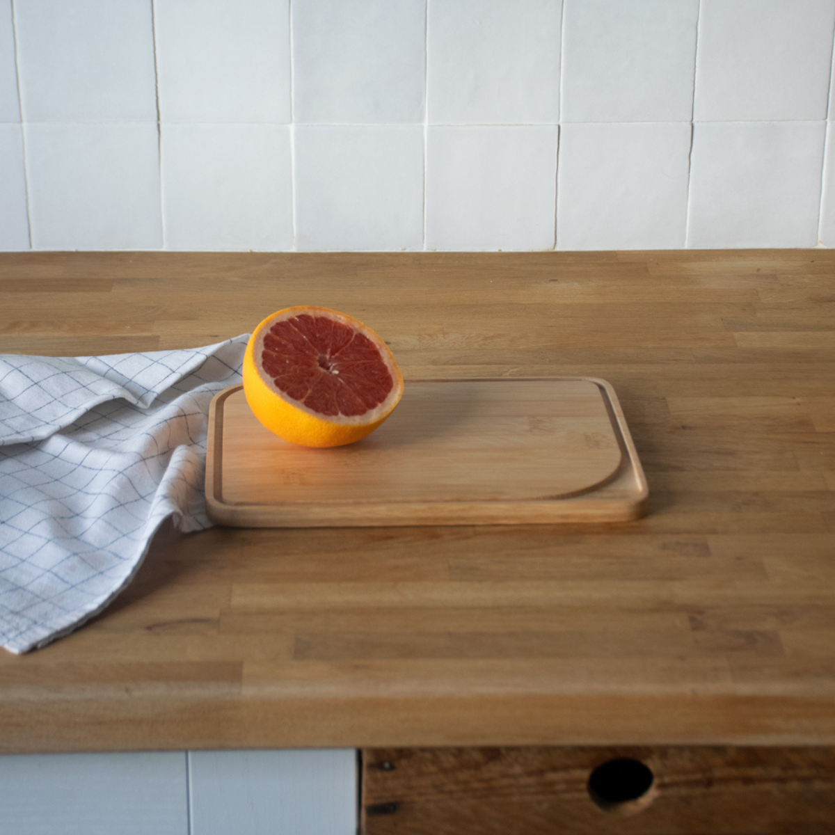 Pebbly Bamboo Cutting Board (37x29cm)