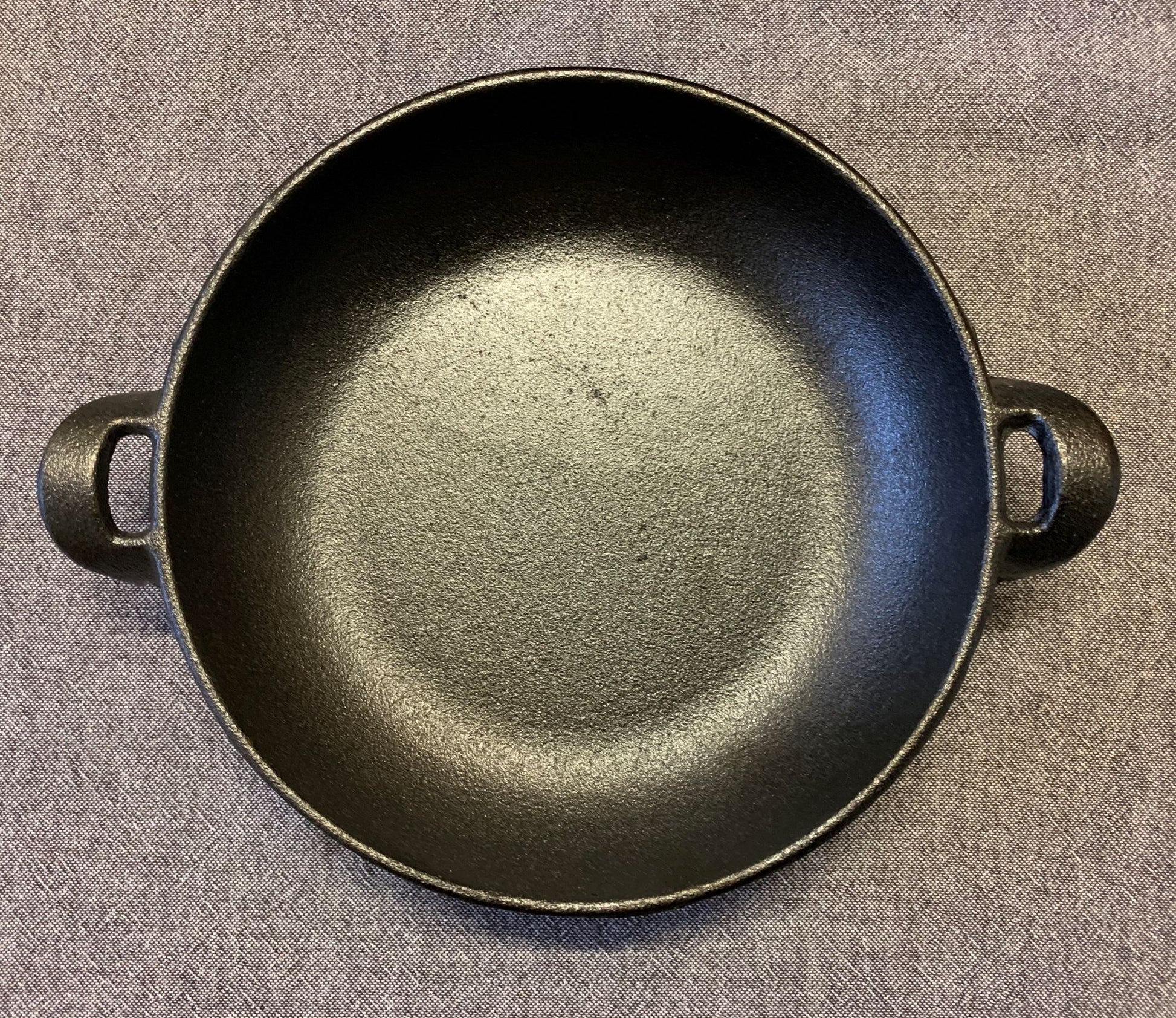 Cast Iron Dish - 2 handles - Medium 205mm - dreemFIRE