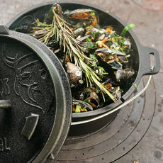 Valhal Outdoor Flat-Base Dutch Oven – Cast Iron
